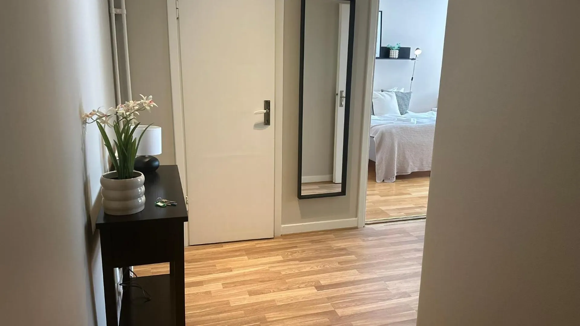 Cozy One Room Apartment At Stockholm